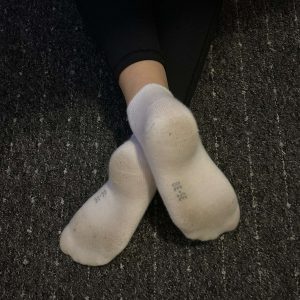 Stark getragene Socken auf Bestellung