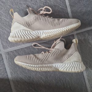 Sportschuhe
