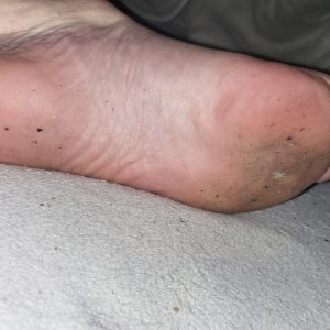 Gepflegte unlackierte Füße