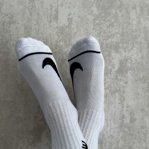  Getragene weiße Sportsocken – 2 Tage getragen, authentisch & einzigartig 