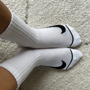  Getragene weiße Sportsocken – 2 Tage getragen, authentisch & einzigartig 