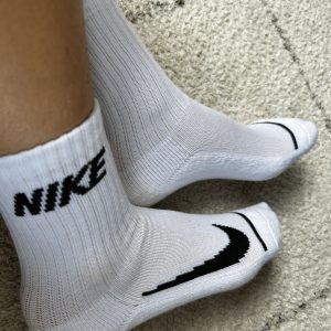  Getragene weiße Sportsocken – 2 Tage getragen, authentisch & einzigartig 