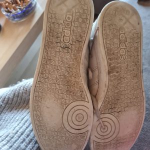Für Kenner: Adidas Sneakers in 41 – Duft für die Sinne