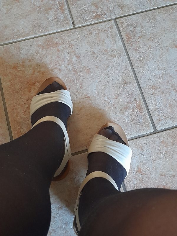 Schuhe beige