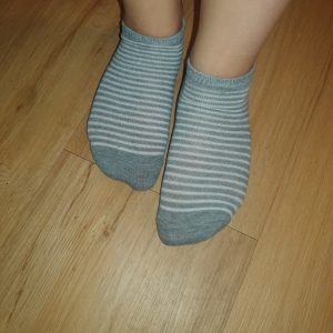 Geil duftende Socken einer Studentin inkl. Kostenloses Tragebild