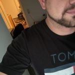 Getragener feuchter Tanga