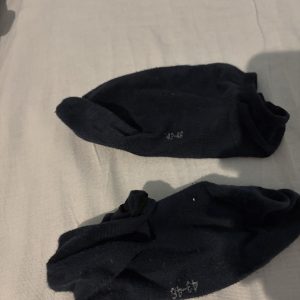 Ich verkaufe getragene Socken