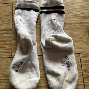Beim Sport getragene Socken