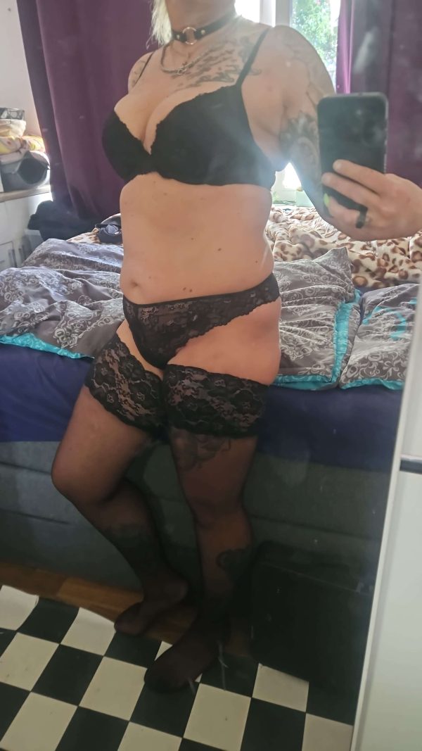 Ich biete Videos und vieles mehr an