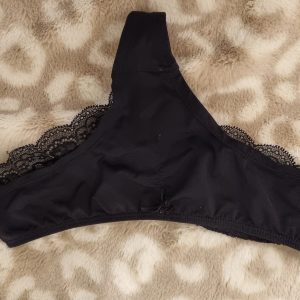 Schöner Spitzenslip