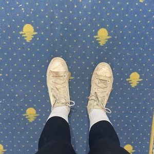 Frisch getragene Socken beim Sport, Arbeiten und Alltag