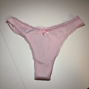 Pinker Tanga