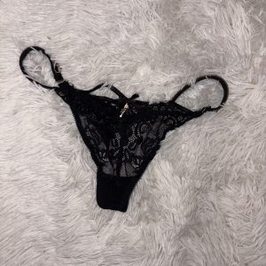 Sexy schwarzer Tanga