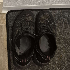 Schuhe, mehrere Jahre getragen