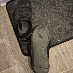 Schuhe, mehrere Jahre getragen