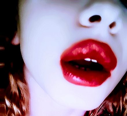 Vi