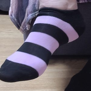 Getragene Socken oder Halterlose