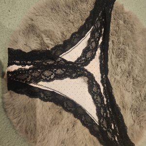 Schwarz weißer string