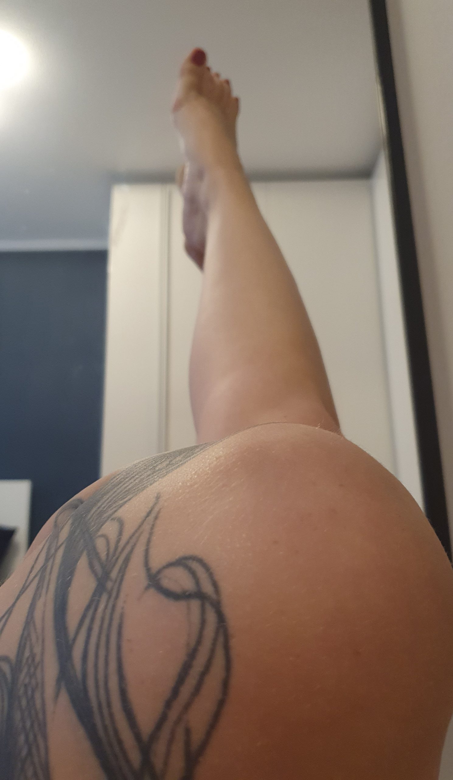 Meine Füße hautnah: Soles, Arches & Zehen (Bilder-Set / Video)