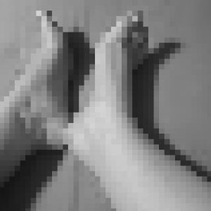 5 hochwertige schwarz - weiß Fotos meiner süßen, tätowierten Füße