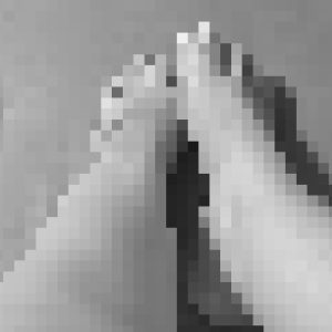 5 hochwertige schwarz - weiß Fotos meiner süßen, tätowierten Füße