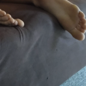 Fußbilder ganz nach deinen Wünschen, Socken Nagellack Pose etc