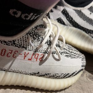 Adidas Yeezy Boost Zebra 43