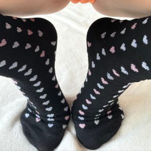 Schwarze Socken mit Pinken Herzen & frisch getragen