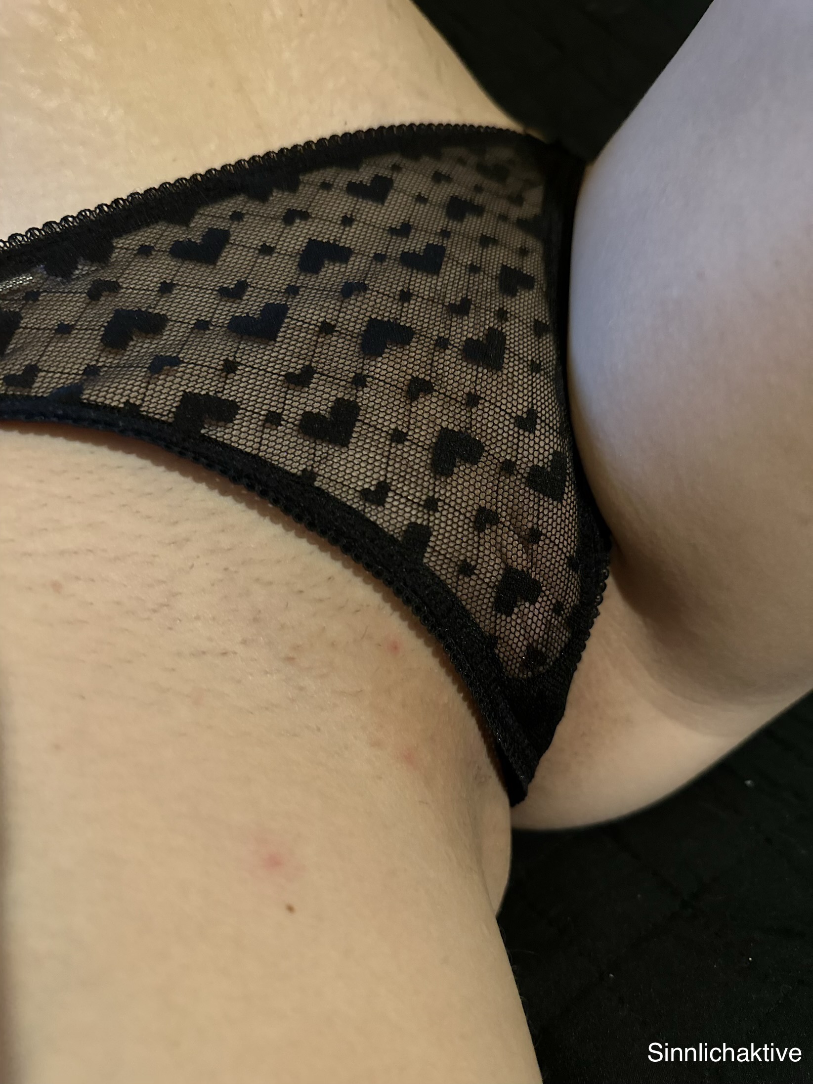 Schick in Schwarz