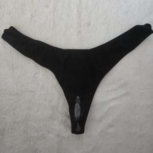 Getragener Tanga von einer spanischen Latina