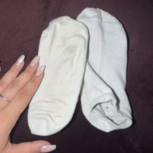 Getragene Socken weiß